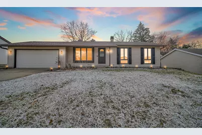 5213 W Greenbrier Drive, McHenry, IL 60050 - Photo 1