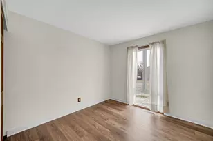 5213 W Greenbrier Dr, McHenry, IL 60050 - Photo 5