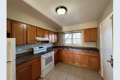 560 Princeton Street #A2W, Des Plaines, IL 60016 - Photo 3