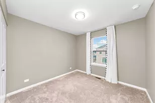 30W136 Wheeler Cir, Warrenville, IL 60563 - Photo 15