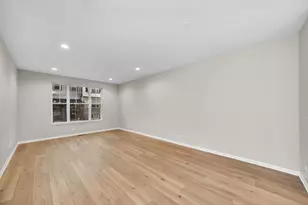 30W136 Wheeler Cir, Warrenville, IL 60563 - Photo 7