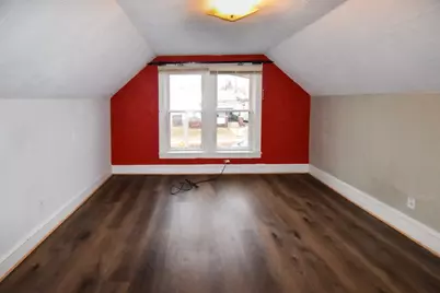 914 W Olive Street, Bloomington, IL 61701 - Photo 17