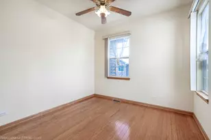 581 Blue Springs Dr, Fox Lake, IL 60020 - Photo 15