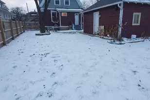 457 Arlington Ave, Elgin, IL 60120 - Photo 27