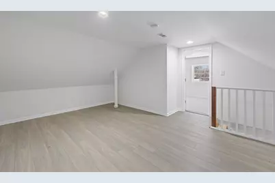 635 S 18th Avenue, Maywood, IL 60153 - Photo 5