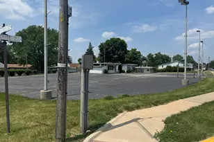 227 Sycamore Rd, Genoa, IL 60135 - Photo 1