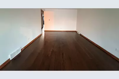 11214 S Sacramento Avenue, Chicago, IL 60655 - Photo 3