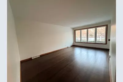11214 S Sacramento Avenue, Chicago, IL 60655 - Photo 5