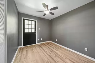 2011 219th St, Sauk Village, IL 60411 - Photo 5