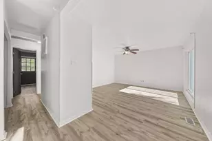 2011 219th St, Sauk Village, IL 60411 - Photo 7