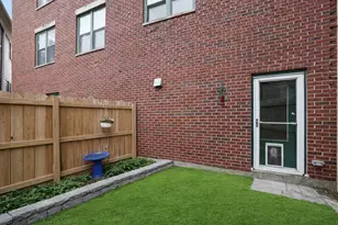 2208 W Diversey Ave, Chicago, IL 60647 - Photo 23