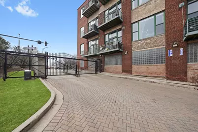 2208 W Diversey Avenue #S, Chicago, IL 60647 - Photo 27