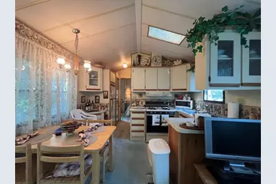 2795 E 28th Lot 235 Road, Seneca, IL 61360 - Photo 7