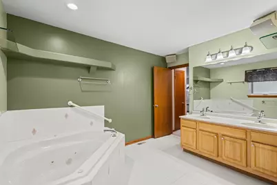 601 Edgewater Drive, Minooka, IL 60447 - Photo 15