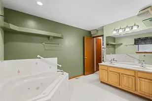 601 Edgewater Dr, Minooka, IL 60447 - Photo 15