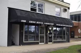 8100 W Oakton St, Niles, IL 60714 - Photo 1