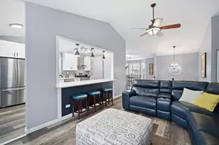 1032 Oak Tree Trail, Lake Villa, IL 60046 - Photo 9