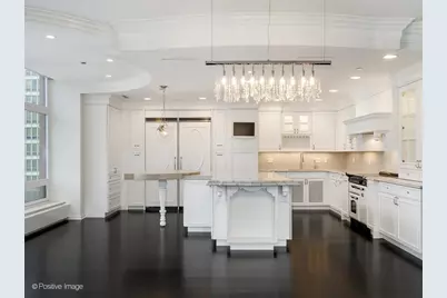 680 N Lake Shore Drive #921, Chicago, IL 60611 - Photo 5