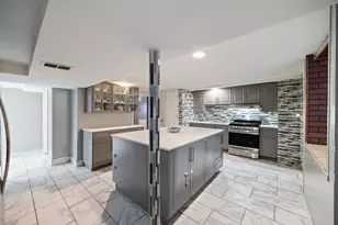 10043 S 84th Ave, Palos Hills, IL 60465 - Photo 15