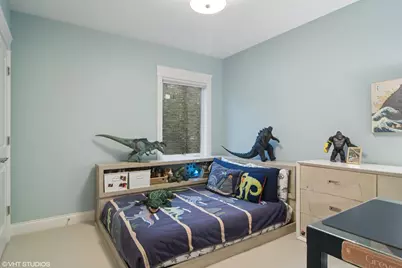 5744 W Ainslie Street, Chicago, IL 60630 - Photo 15