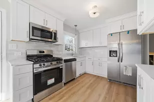 1388 Jill Ct, Glendale Heights, IL 60139 - Photo 5