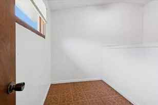 5440 S Edgewood Ave, La Grange Highlands, IL 60525 - Photo 17