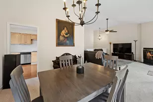 276 Old Barn Rd, Barrington, IL 60010 - Photo 7