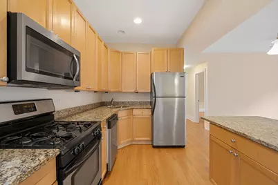 7637 N Greenview Avenue #2W, Chicago, IL 60626 - Photo 9