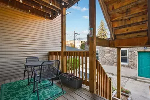 2537 N Hamlin Ave, Chicago, IL 60647 - Photo 23