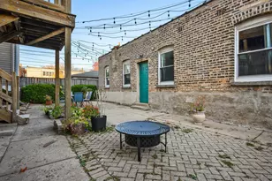 2537 N Hamlin Ave, Chicago, IL 60647 - Photo 25