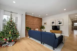 2537 N Hamlin Ave, Chicago, IL 60647 - Photo 5