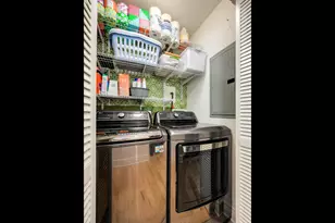 2537 N Hamlin Ave, Chicago, IL 60647 - Photo 19