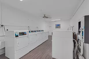 263 S Clubhouse Dr, Palatine, IL 60074 - Photo 15