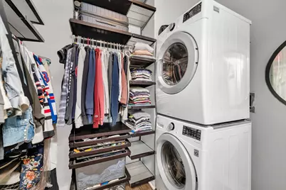 811 W 15th Place #610, Chicago, IL 60608 - Photo 15