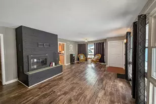 1126 W Stover St, Freeport, IL 61032 - Photo 3