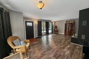 1126 W Stover St, Freeport, IL 61032 - Photo 7