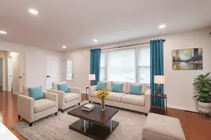 520 Spring St, Roselle, IL 60172 - Photo 9