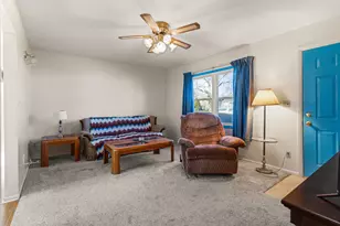 2801 Lawndale Dr, Champaign, IL 61821 - Photo 7