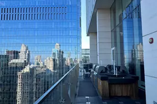 313 W Wolf Point Plaza, Chicago, IL 60654 - Photo 17