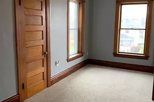 355 W New York St, Aurora, IL 60506 - Photo 3