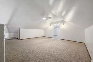 327 W Garfield St, Freeport, IL 61032 - Photo 33