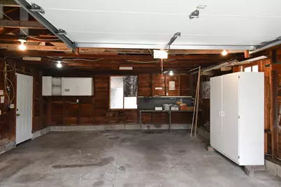 301 E Douglas Street, Saint John, IL 61873 - Photo 33