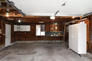 301 E Douglas St, Saint John, IL 61873 - Photo 33