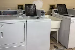 6305 Joliet Rd, Countryside, IL 60525 - Photo 9