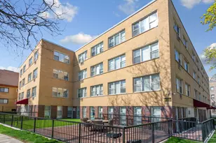 1303 W Estes Ave, Chicago, IL 60626 - Photo 1