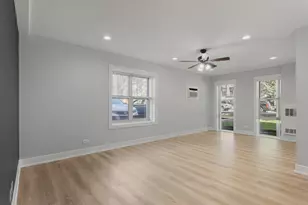 1303 W Estes Ave, Chicago, IL 60626 - Photo 5