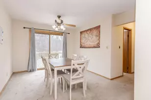 118 Gottlieb Ct, Creve Coeur, IL 61610 - Photo 9