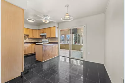 215 Mayfield Drive, Streamwood, IL 60107 - Photo 9