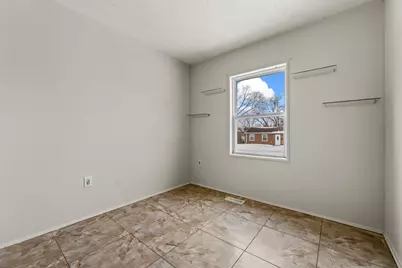 215 Mayfield Drive, Streamwood, IL 60107 - Photo 23