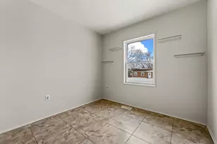 215 Mayfield Dr, Streamwood, IL 60107 - Photo 23